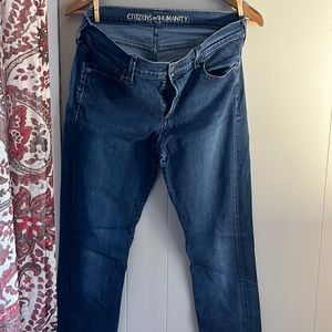 Women’s jeans
